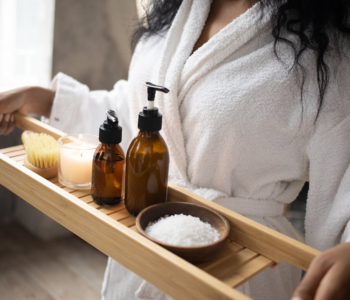 Best Essential Oils for Skincare and How to Use Them
